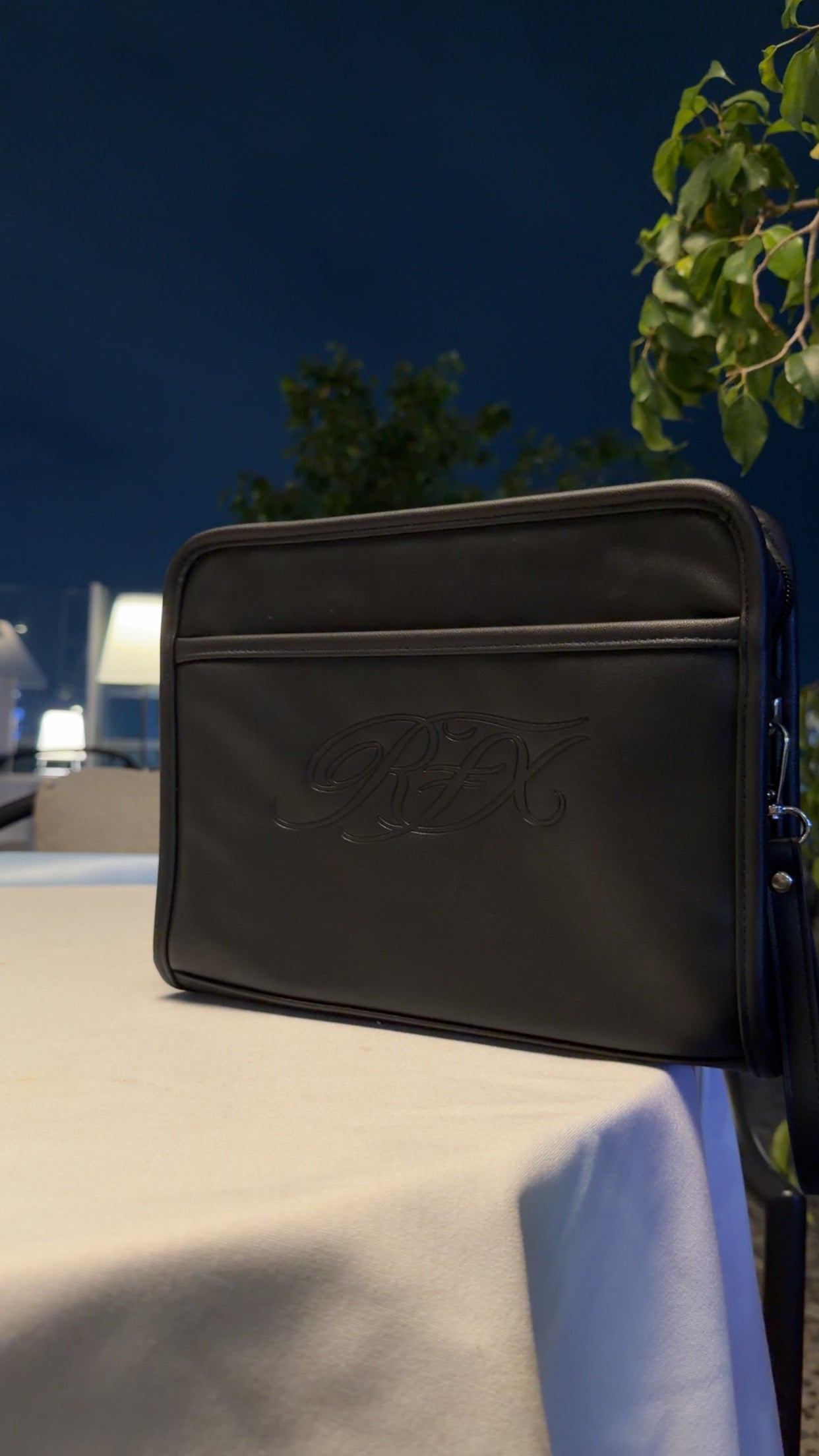 THE RFX MEN’S HAND CLUTCH BAG
